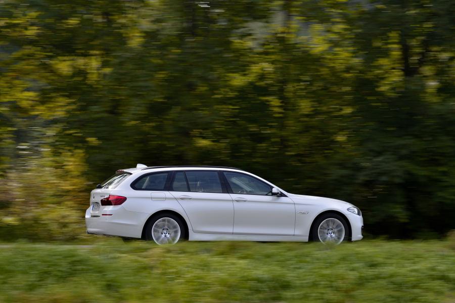  BMW 520d Touring 2014 года  (фото 24 из 46)